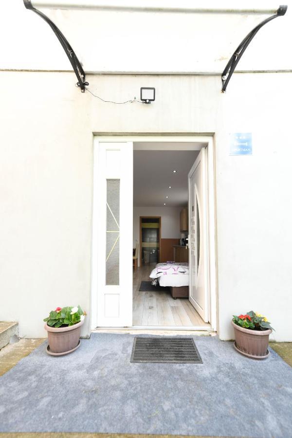 Jakov Apartment Rakovica